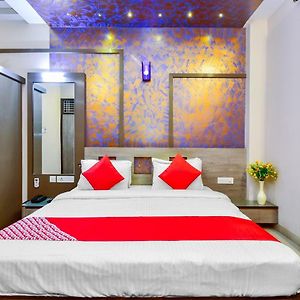 Oyo 6296 Hotel Park Avenue